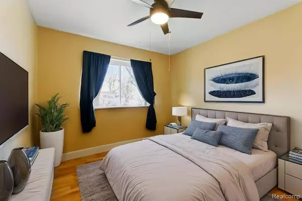 22212 RAYMOND Street, St. Clair Shores, MI 48082