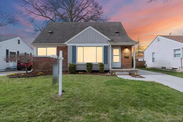 22728 CAROLINA Street, St. Clair Shores, MI 48080