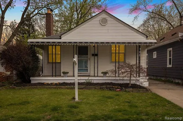 700 SILMAN Street, Ferndale, MI 48220