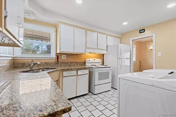 10024 BRADY, Redford Twp, MI 48239