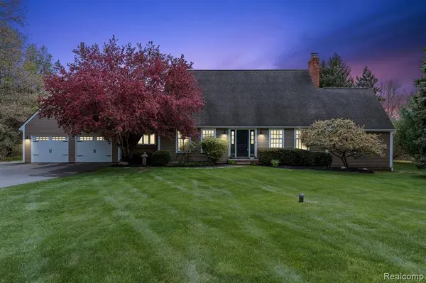 3165 WOODPINE, Oakland Twp, MI 48306