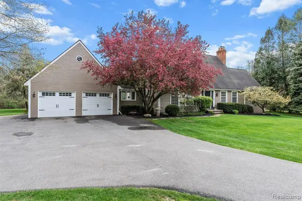 3165 WOODPINE, Oakland Twp, MI 48306