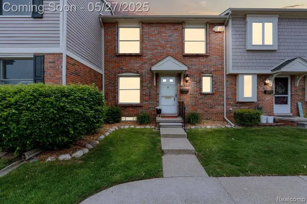 37265 Great Oaks Court, Clinton Twp, MI 48036