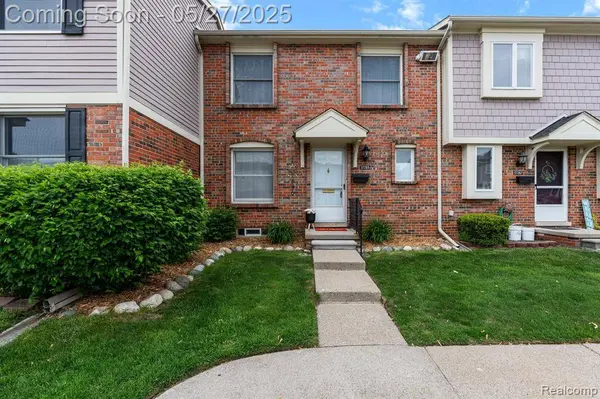 37265 Great Oaks Court, Clinton Twp, MI 48036