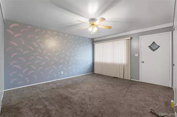 15356 Hampden Street, Taylor, MI 48180