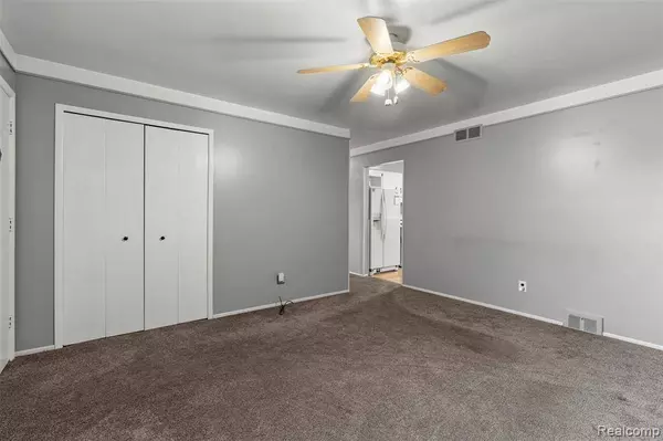 15356 Hampden Street, Taylor, MI 48180