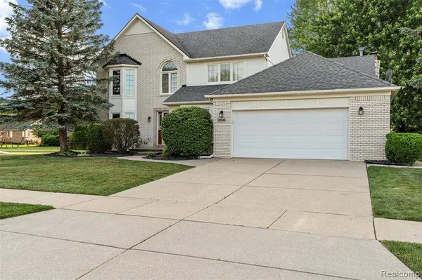 2896 Chippewa Court, Troy, MI 48085