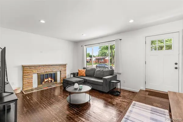 37565 Westvale Street, Romulus, MI 48174