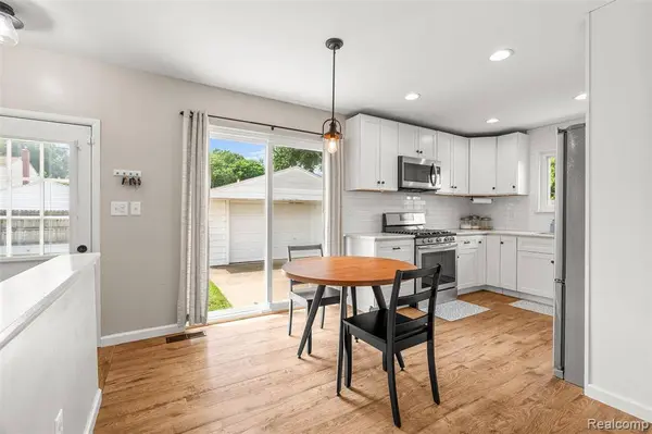 37565 Westvale Street, Romulus, MI 48174