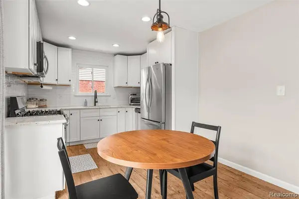 37565 Westvale Street, Romulus, MI 48174