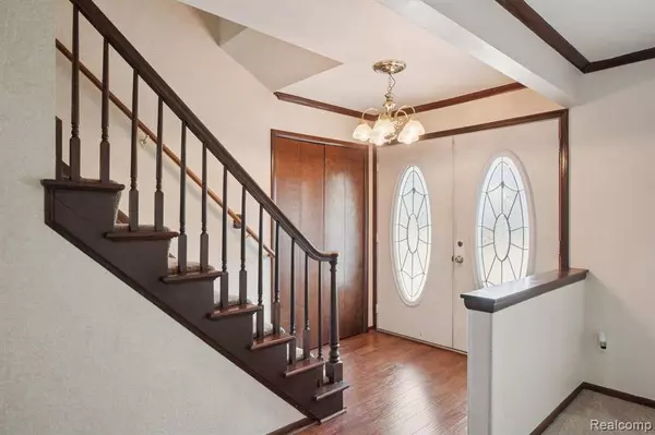 11269 Palm Drive, Warren, MI 48093