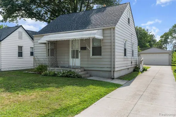 26537 Alger Boulevard, Madison Heights, MI 48071