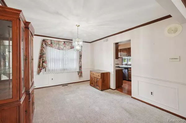 11269 Palm Drive, Warren, MI 48093