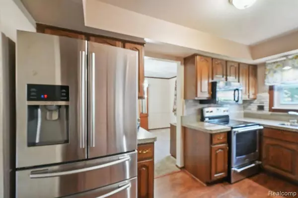 11269 Palm Drive, Warren, MI 48093