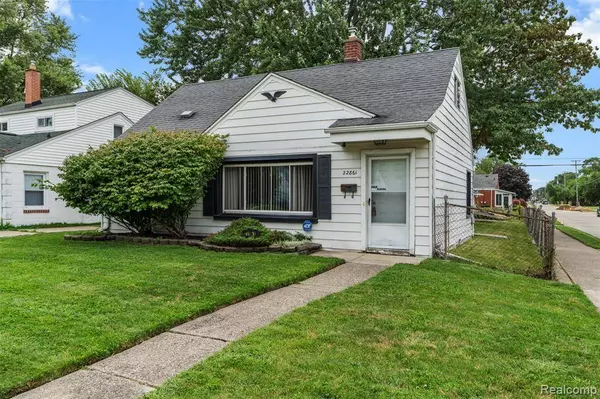 22861 Rosalind Avenue, Eastpointe, MI 48021