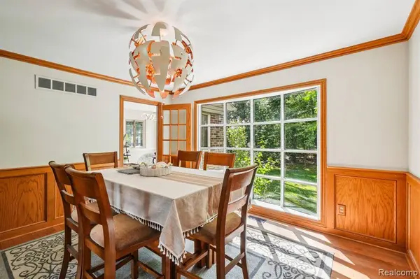 585 Timberline Drive, Rochester Hills, MI 48309