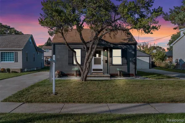 22421 Maple Street, St. Clair Shores, MI 48081