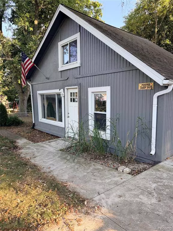 161 W Brooklyn Avenue, Pontiac, MI 48340