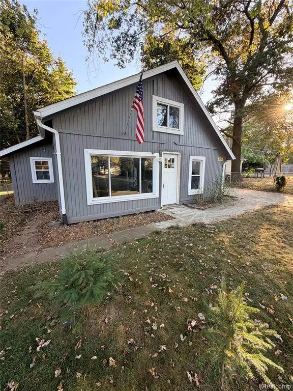 161 W Brooklyn Avenue, Pontiac, MI 48340