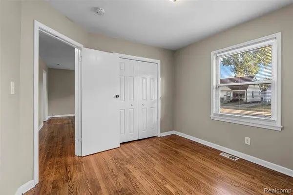 13119 Sherman Avenue, Warren, MI 48089