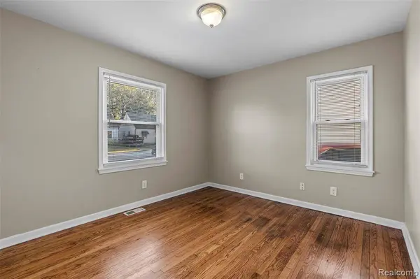 13119 Sherman Avenue, Warren, MI 48089