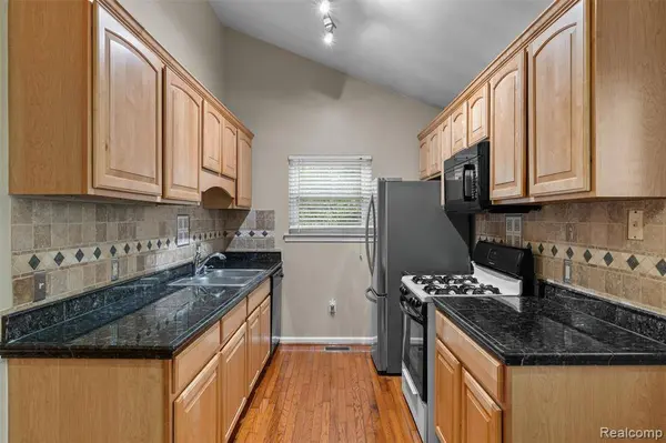 22107 Fresard Street, St. Clair Shores, MI 48080