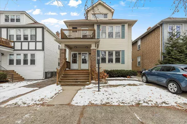 1318 Wayburn ST, Grosse Pointe Park, MI 48230