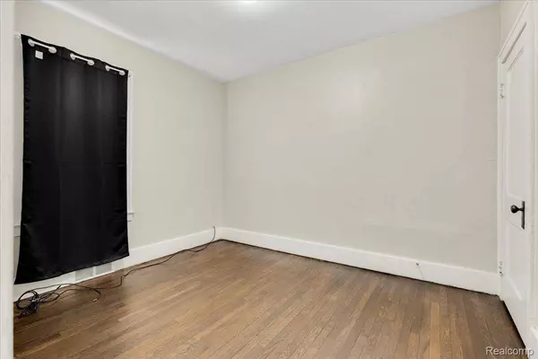 1413 Wayburn, Grosse Pointe, MI 48230