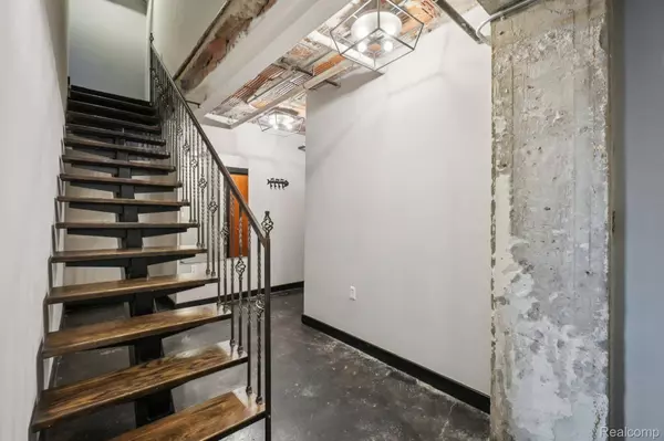 2915 John R ST, Detroit, MI 48201