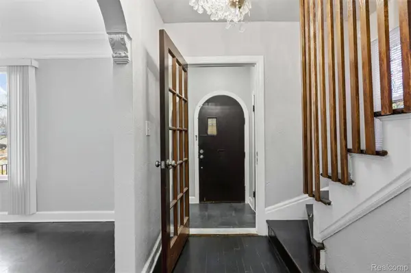18625 Cherrylawn ST, Detroit, MI 48221