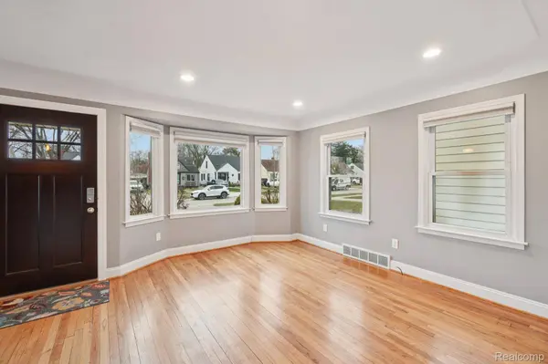 233 Linden AVE, Royal Oak, MI 48073