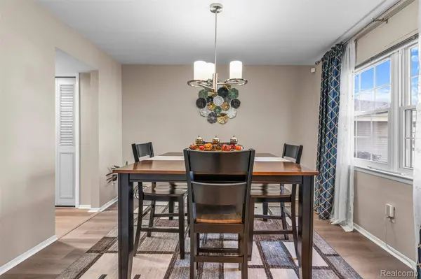 42258 Norwood CT, Northville, MI 48167