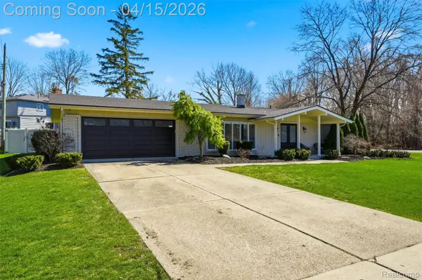 3550 Upton DR, Troy, MI 48084