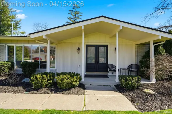 3550 Upton DR, Troy, MI 48084