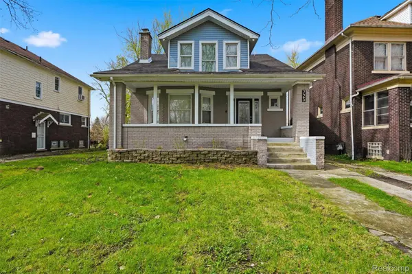 725 Lakewood ST, Detroit, MI 48215