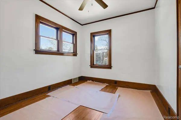 522 N Washington AVE, Royal Oak, MI 48067