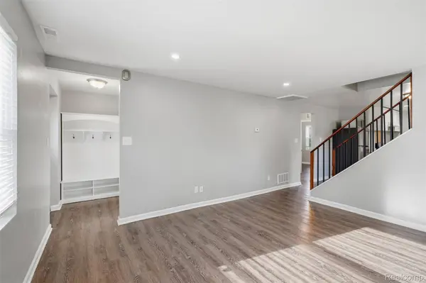 3050 Grayson ST, Ferndale, MI 48220
