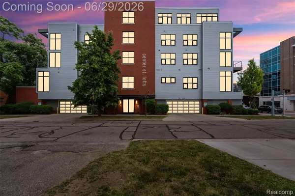 100 N Center ST #404, Royal Oak, MI 48067