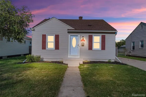 24696 Wilmot AVE, Eastpointe, MI 48021