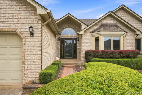47676 Sandy Ridge DR, Macomb Township, MI 48044
