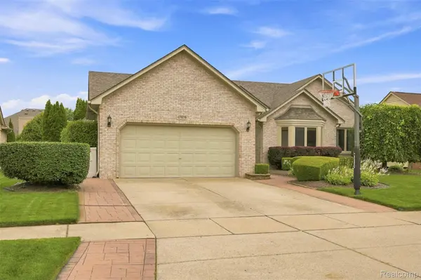 47676 Sandy Ridge DR, Macomb Township, MI 48044