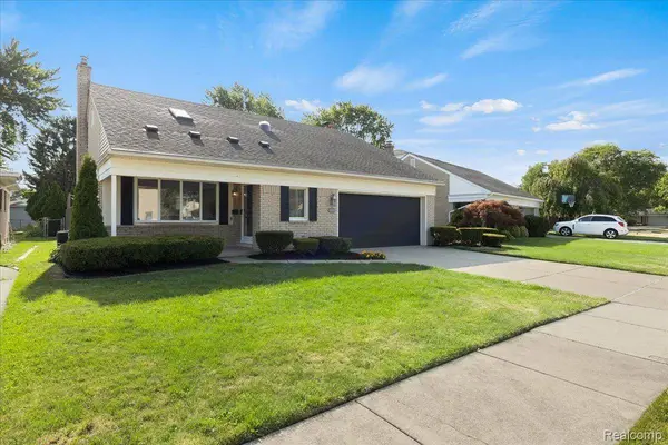 28550 Malvina DR, Warren, MI 48088