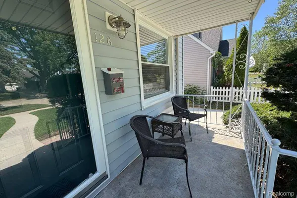 128 Girard AVE, Royal Oak, MI 48073