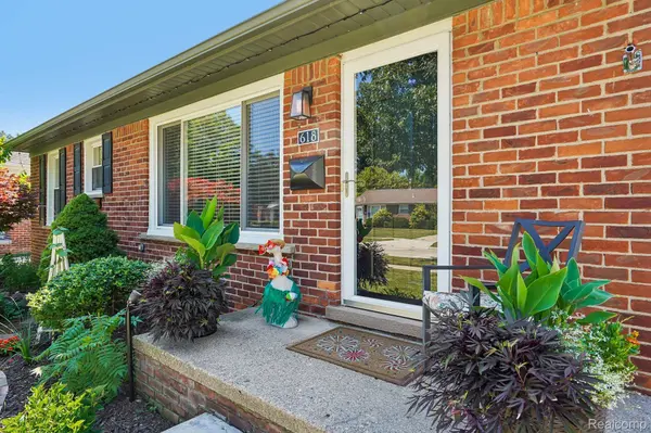 618 E Bloomfield AVE, Royal Oak, MI 48073