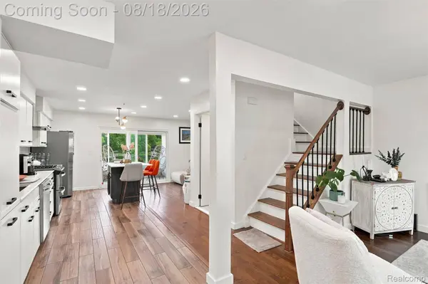 6643 Andersonville RD, Independence Charter Township, MI 48346