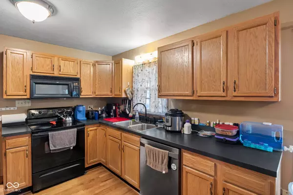 1247 E State Road 44, Rushville, IN 46173