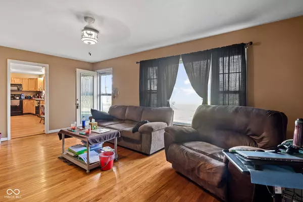 1247 E State Road 44, Rushville, IN 46173