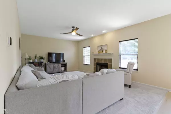 12429 Berry Patch LN, Fishers, IN 46037