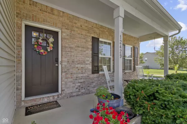 12429 Berry Patch LN, Fishers, IN 46037