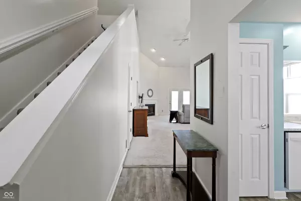 10290 Glenn Abbey LN, Fishers, IN 46037